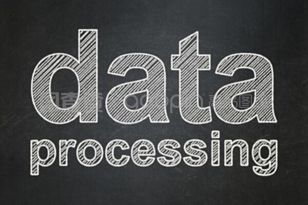 黑板背景下的數據處理概念解析